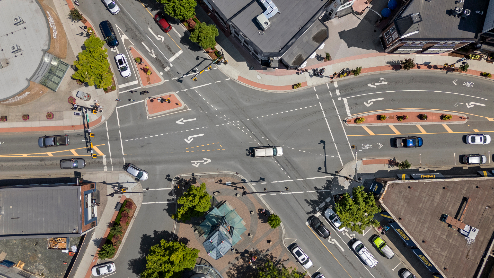 Urban intersection and city planning